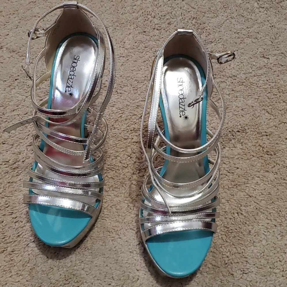 Silver platform heel